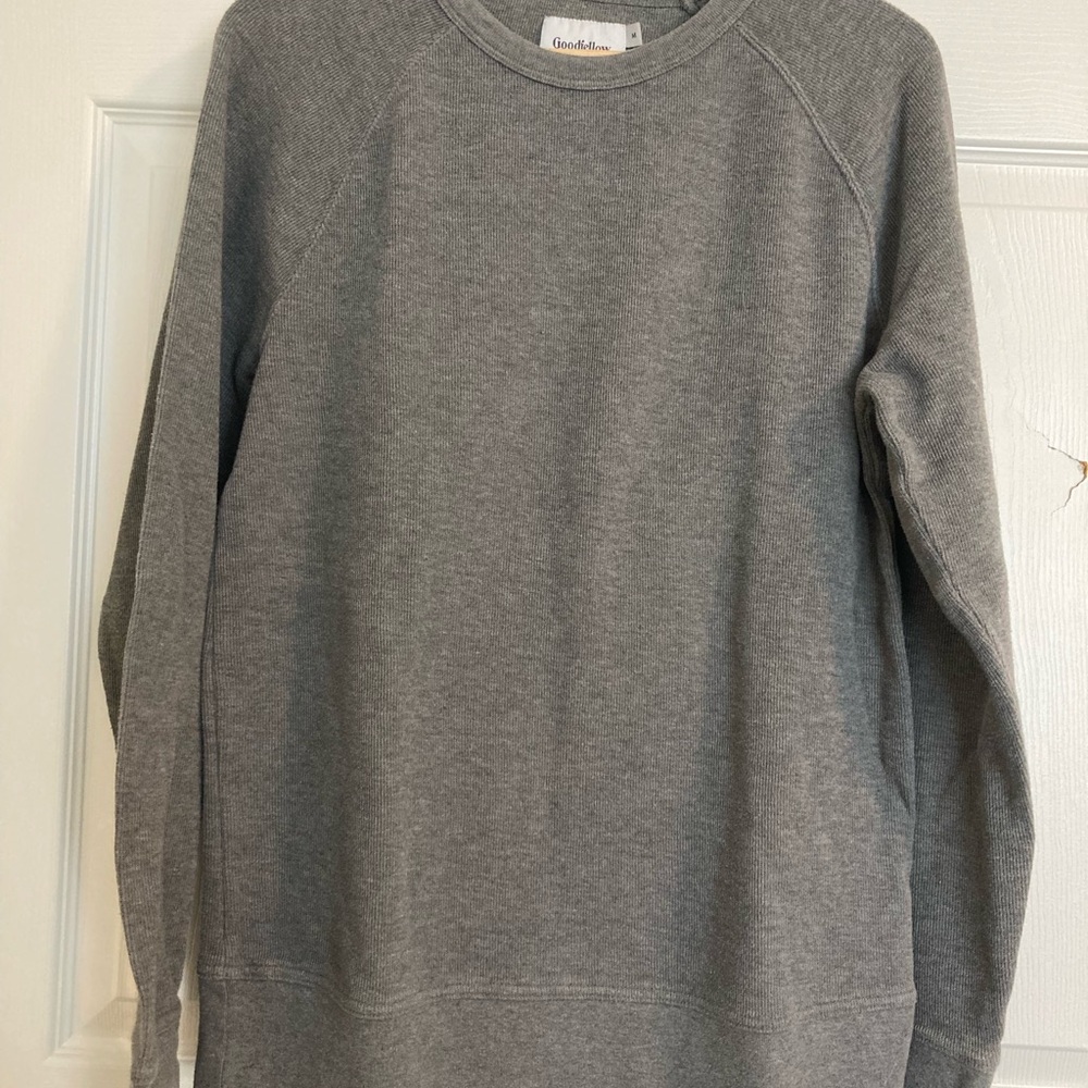 Classic Gray Men's long sleeve